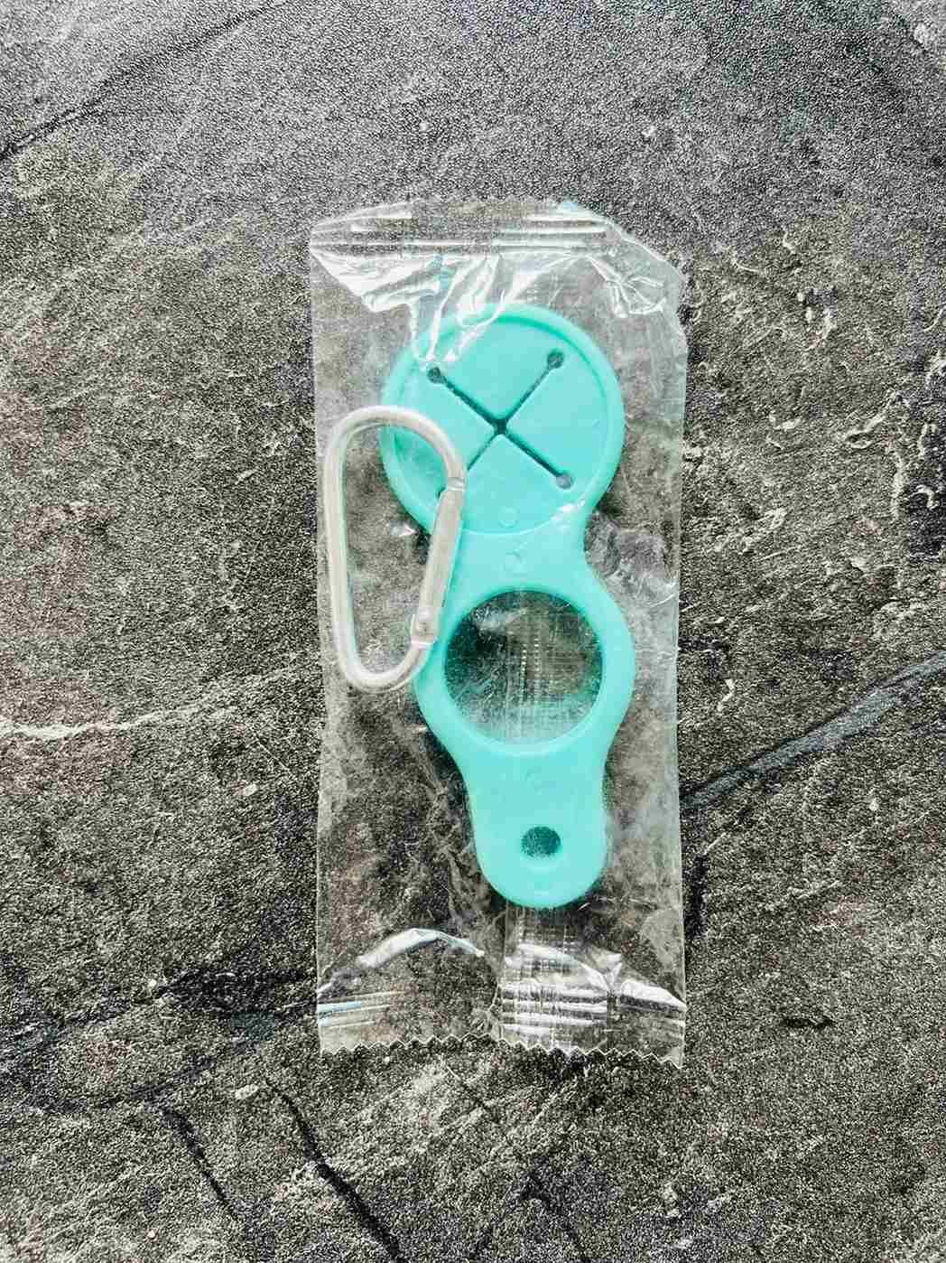 Towel Hook Clip-Ring Multifunction Water Bottle Holder